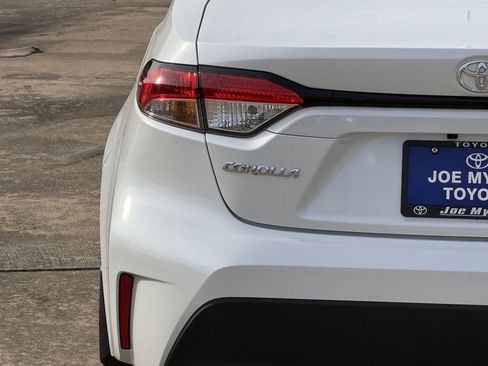Certified 2026 Toyota Corolla LE FWD image 10