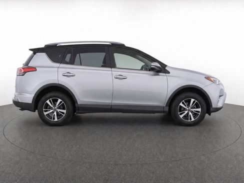 Used 2018 Toyota RAV4 XLE w/ Plus Extra Value Package AWD/4WD image 11