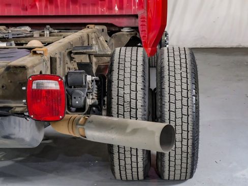 Used 2024 Chevrolet Silverado 3500 LT w/ Convenience Package image 41