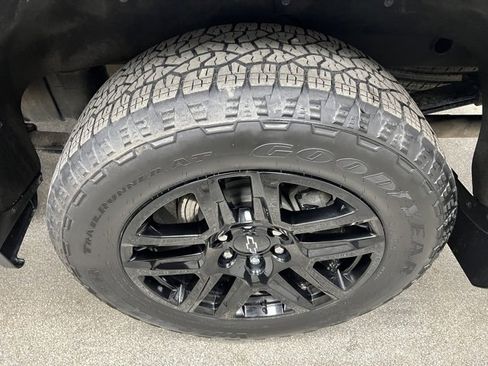 Used 2023 Chevrolet Silverado 1500 RST image 16