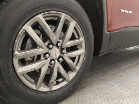 Used 2019 GMC Acadia SLT image 31