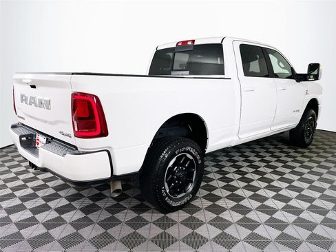 Used 2026 RAM 2500 Laramie AWD/4WD image 9