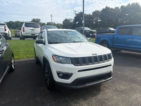 Used 2021 Jeep Compass Latitude AWD/4WD image 1