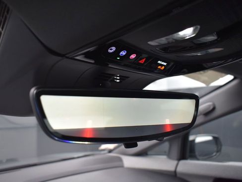 Certified 2025 Cadillac Optiq Sport 2 w/ LPO, Floor Liner Package AWD/4WD image 25