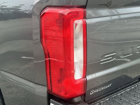 New 2026 Ford F250 XL w/ XL Chrome Package RWD image 8