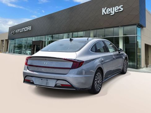 Certified 2023 Hyundai Sonata Limited FWD image 4