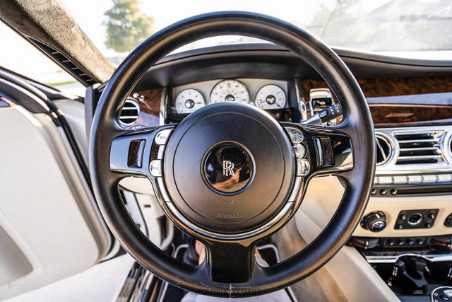 Used 2013 Rolls-Royce Ghost RWD image 82