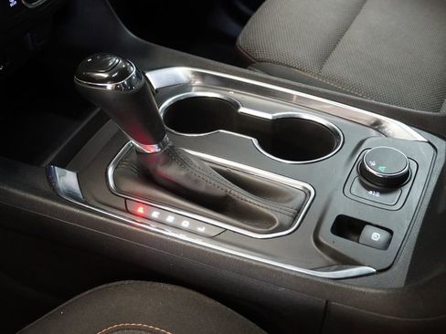 Used 2019 Chevrolet Traverse LS FWD image 21
