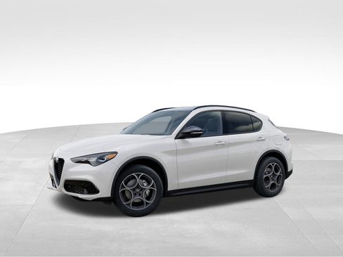 New 2025 Alfa Romeo Stelvio Sprint w/ Convenience Package AWD/4WD image 2