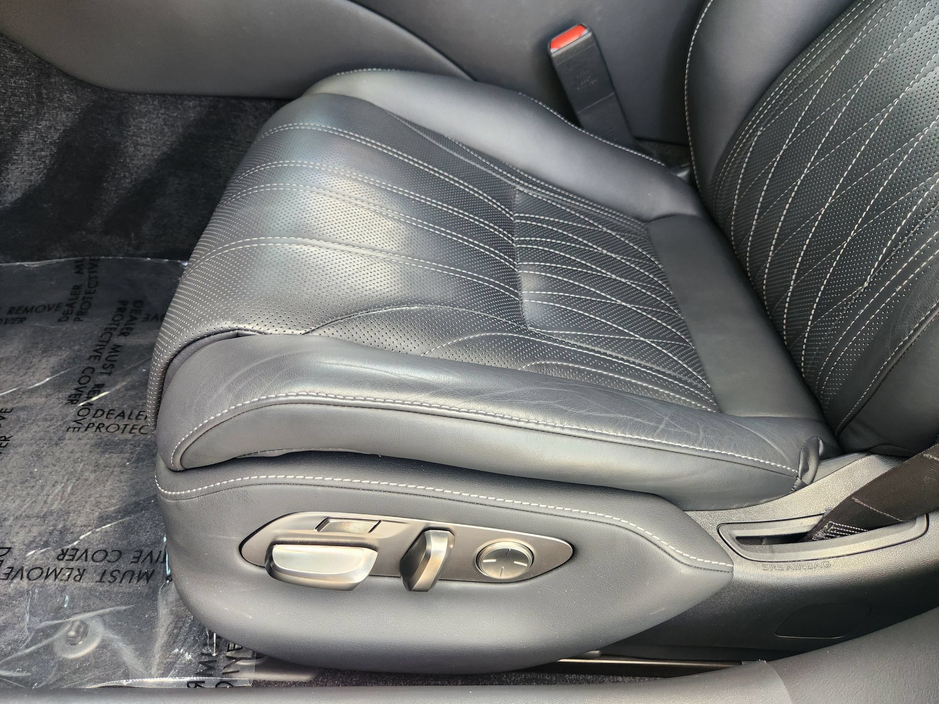Used 2023 Lexus LS 500 w/ Interior Upgrade Package RWD image 25