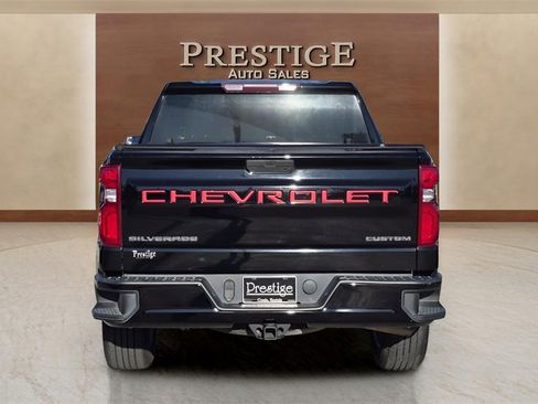 Used 2021 Chevrolet Silverado 1500 Custom image 10