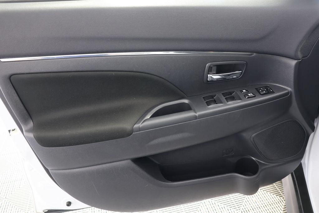 Used 2022 Mitsubishi Outlander Sport LE AWD/4WD image 23