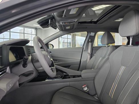 New 2026 Hyundai Elantra SEL Sport Premium FWD image 17