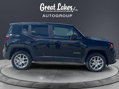 Used 2023 Jeep Renegade Latitude AWD/4WD image 6