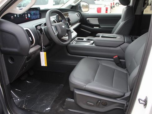New 2026 Ford Expedition Active RWD image 10