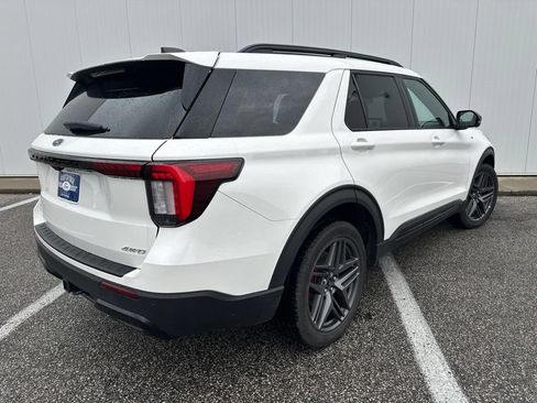 Certified 2025 Ford Explorer ST-Line w/ ST-Line Street Pack AWD/4WD image 7