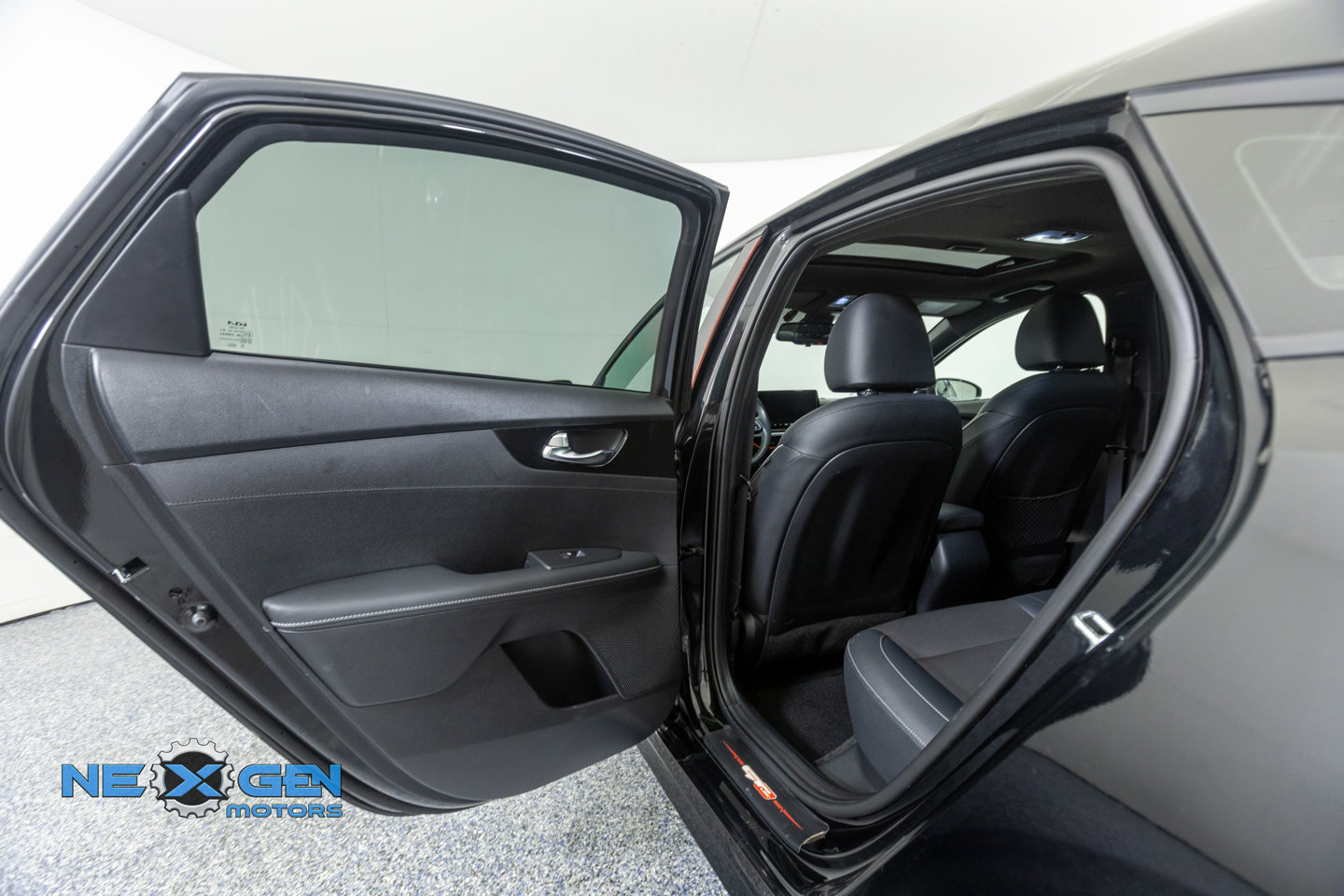 Used 2024 Kia Forte GT-Line w/ GT-Line Premium Package FWD image 25