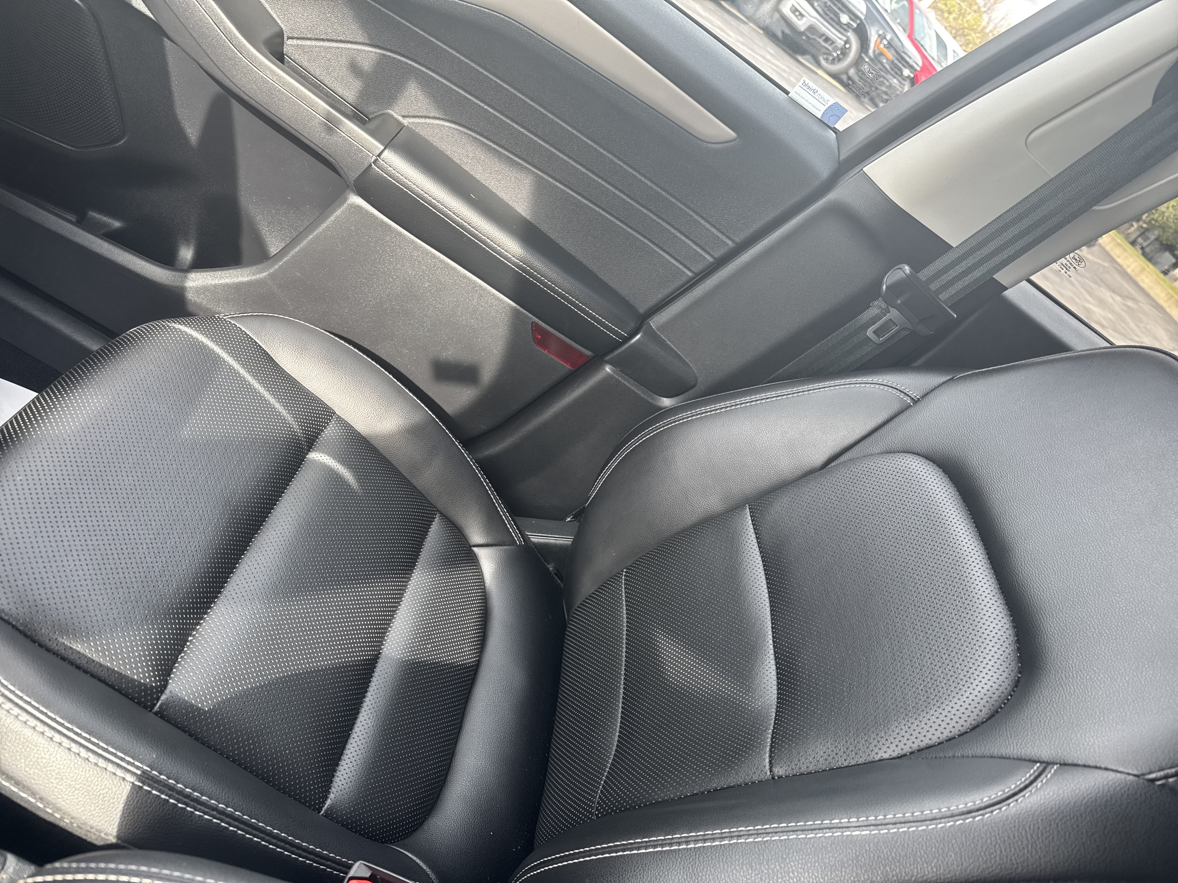 Used 2022 Ford Escape SEL AWD/4WD image 18