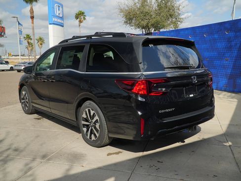 Used 2026 Honda Odyssey EX-L image 9