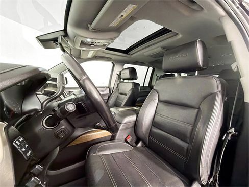 Used 2020 GMC Yukon XL Denali image 21