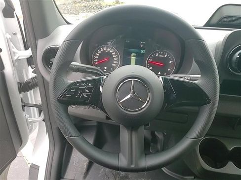 New 2025 Mercedes-Benz Sprinter 2500 image 21