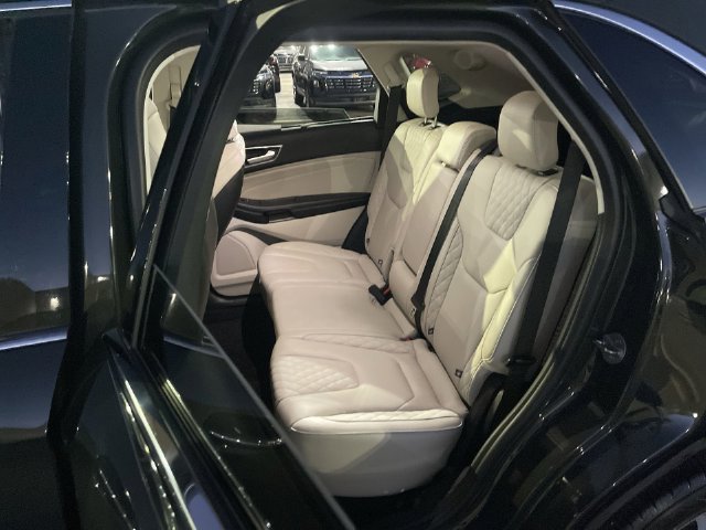 Used 2024 Ford Edge Titanium AWD/4WD image 24
