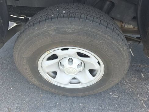 Used 2021 Toyota Tacoma SR RWD image 11