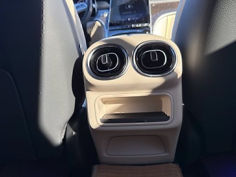 Certified 2026 Mercedes-Benz GLC 300 4MATIC image 18
