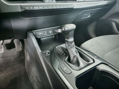 Used 2025 Kia K4 FWD image 24