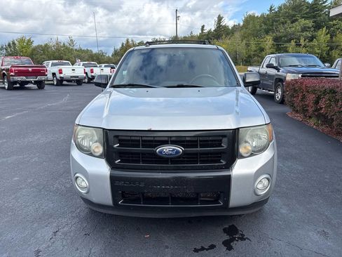 Used 2011 Ford Escape XLT w/ Sport Appearance Pkg image 3