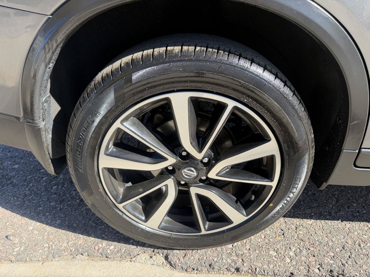 Used 2020 Nissan Rogue SL AWD/4WD image 14