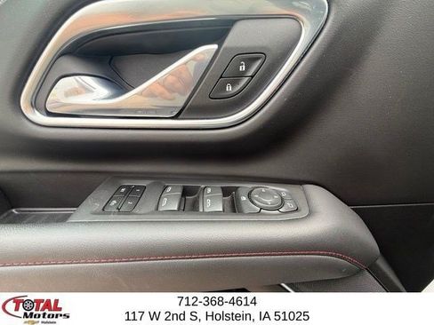 Used 2023 Chevrolet Suburban RST AWD/4WD image 20