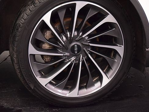 Used 2022 Lincoln Aviator Reserve w/ Equipment Group 201A image 10