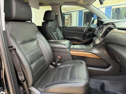 Used 2020 GMC Yukon Denali w/ Denali Ultimate Package RWD image 29