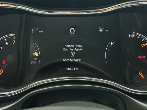 Used 2021 Jeep Grand Cherokee Laredo RWD image 24