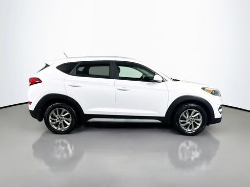 Used 2017 Hyundai Tucson SE w/ SE Popular Package 02 AWD/4WD image 9