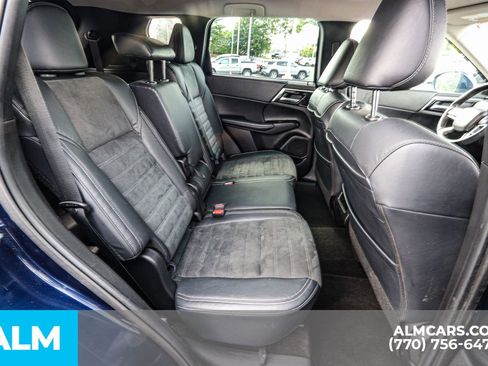 Used 2023 Mitsubishi Outlander SE image 26