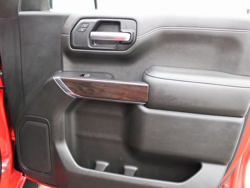 Used 2019 GMC Sierra 1500 SLT w/ LPO, GMC Protection Package image 27