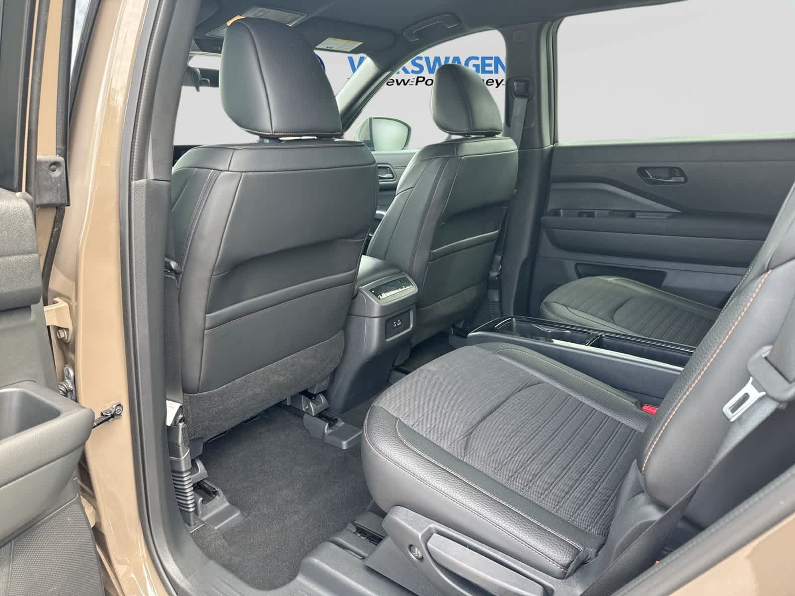 Used 2025 Nissan Pathfinder Rock Creek AWD/4WD image 24