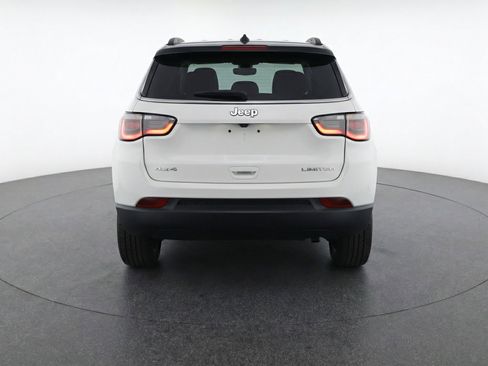Used 2025 Jeep Compass Limited AWD/4WD image 7