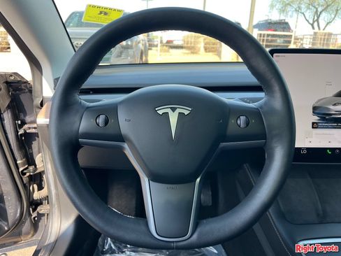 Used 2022 Tesla Model 3 Long Range AWD/4WD image 21