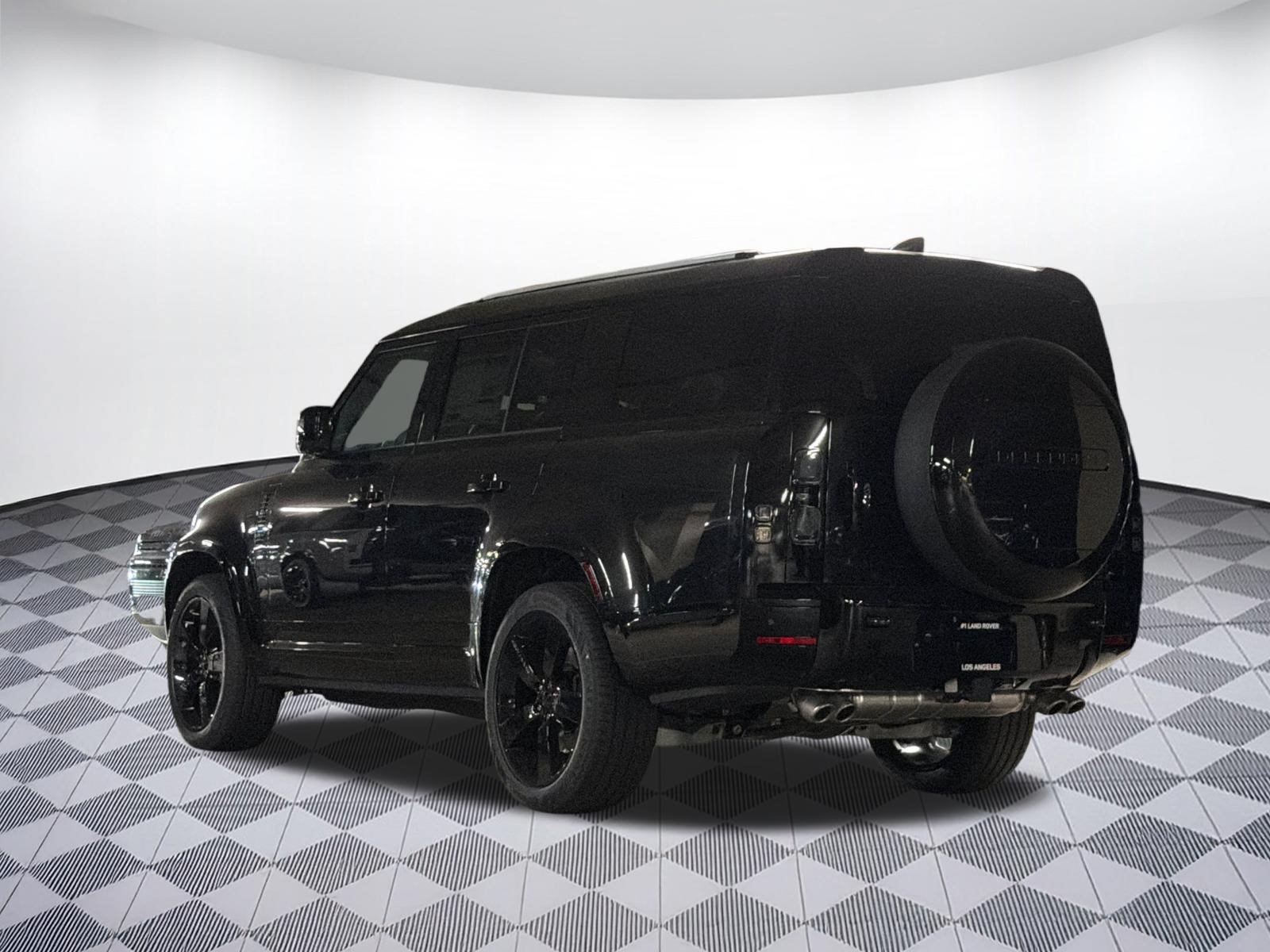 New 2026 Land Rover Defender 130 V8 AWD/4WD image 3