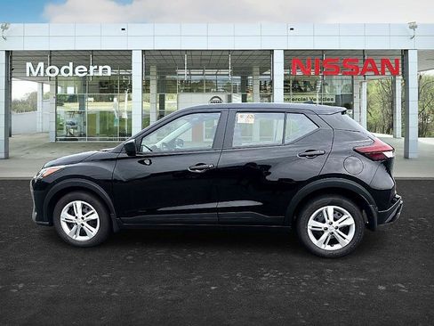 Certified 2025 Nissan Kicks Play S FWD image 2
