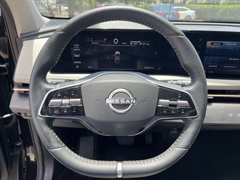 Used 2023 Nissan Ariya FWD image 5