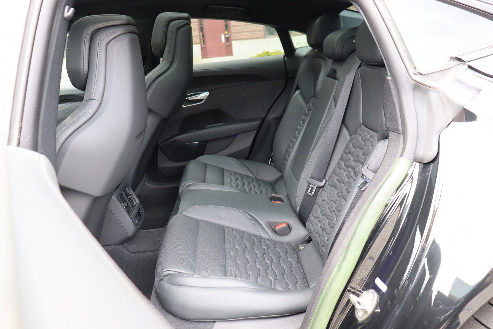 Used 2022 Audi e-tron GT Prestige w/ Prestige Package AWD/4WD image 15