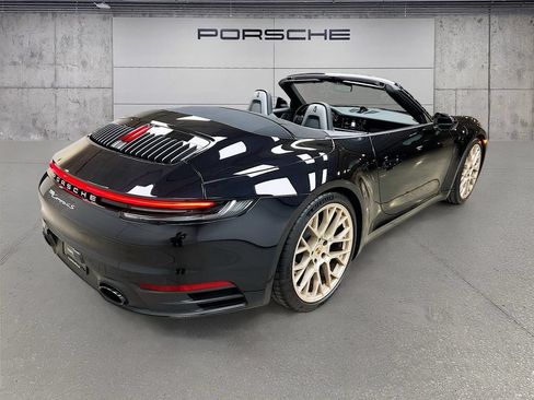 Certified 2023 Porsche 911 Carrera 4S AWD/4WD image 39