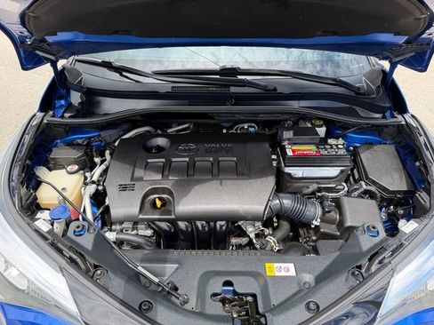 Used 2020 Toyota C-HR XLE FWD image 19