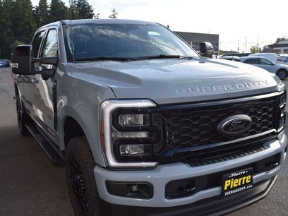 New 2025 Ford F350 Lariat w/ Black Appearance Package