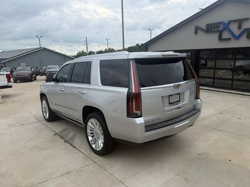 Used 2016 Cadillac Escalade Platinum AWD/4WD image 7
