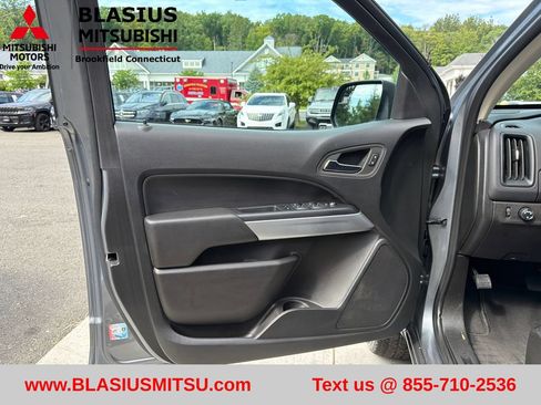Used 2022 Chevrolet Colorado LT w/ Safety Package AWD/4WD image 18